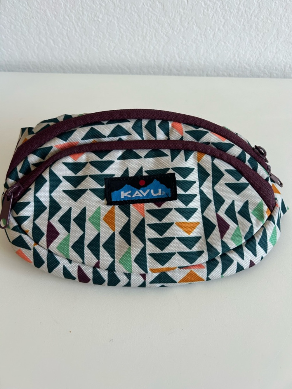 KAVU Spectator Geo Print Waist Hip Pack Everywhere Belt Sling Bag Teal Multi OS